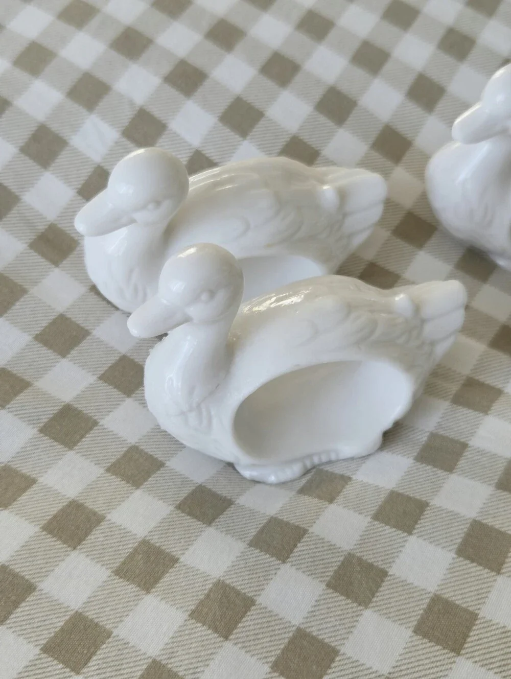 Vintage Set Of 6 White Ceramic / Porcelain Duck Napkin Rings